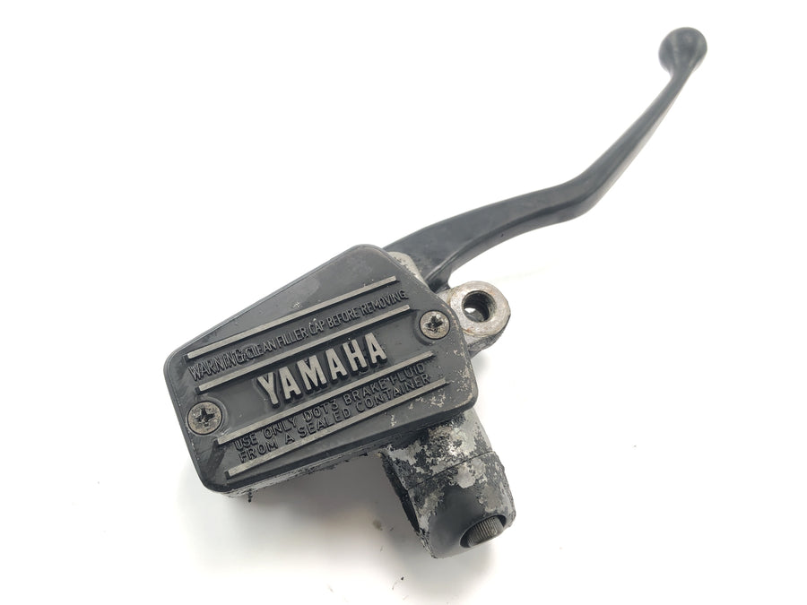 Yamaha FJ 1100 47E [1985] - Handbrake pump brake lever at the front right brake cylinder handbrake