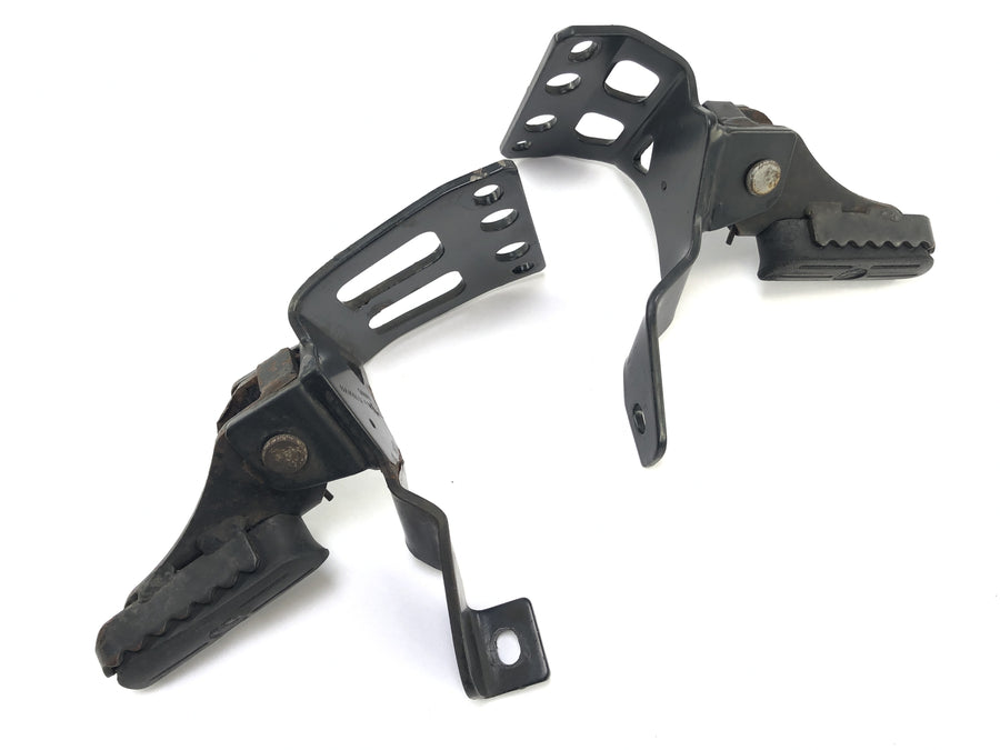 BMW F 650 GS Dakar [2007] - Rider footrests left and right with bracket
