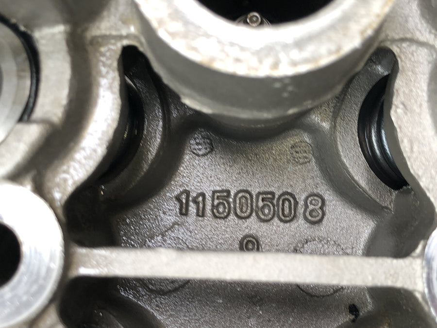 Triumph Adventurer 900 T309RT [1998] - Cylinder head valve head cylinder head housing