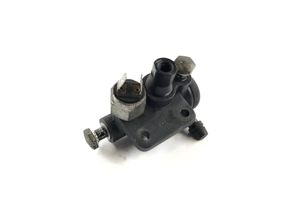 Moto Guzzi California 1100i [1995] - Brake pump brake light switch rear