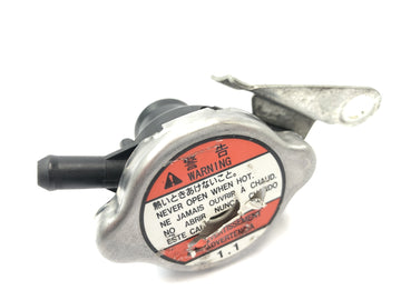 Suzuki VZ 1500 WVCU [2011] - Radiator cap filler neck radiator cap