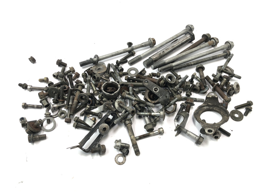 Yamaha YZ 426 F [2000] - leftover parts and screws mixed lot