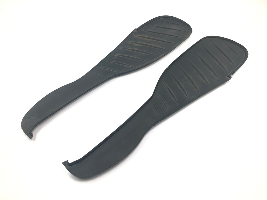 BMW C1 125 [2002] - Running board rubbers covering step strips driver's footwell left and right