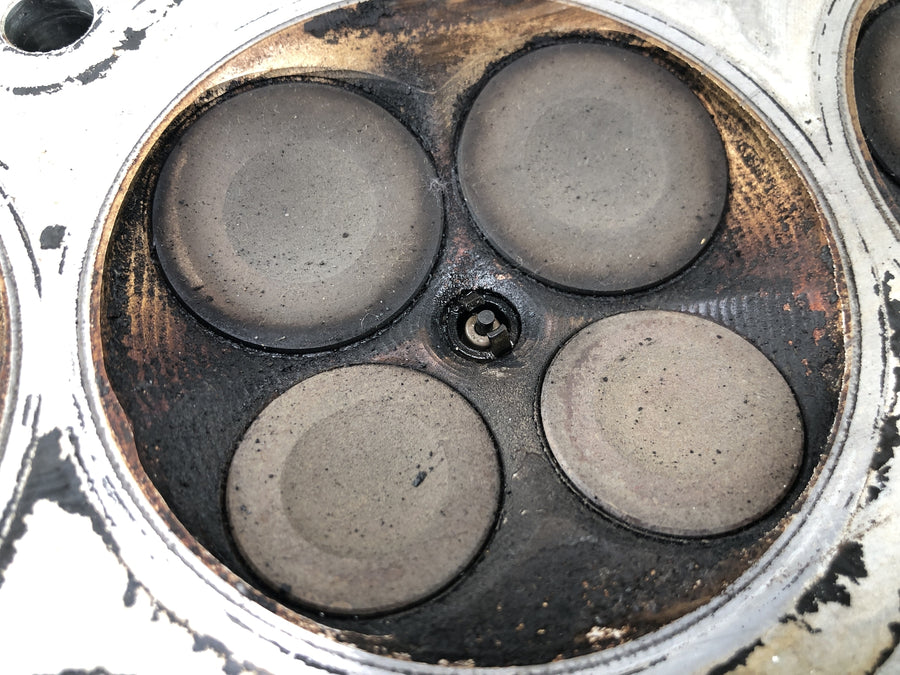Triumph Sprint ST 1050 [2005] - cylinder head