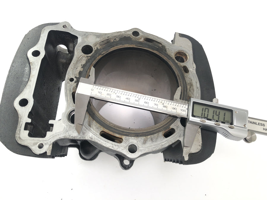 Kawasaki VN 1500 Classic VNT50D [2001] - cylinder kit cylinder with pistons in front