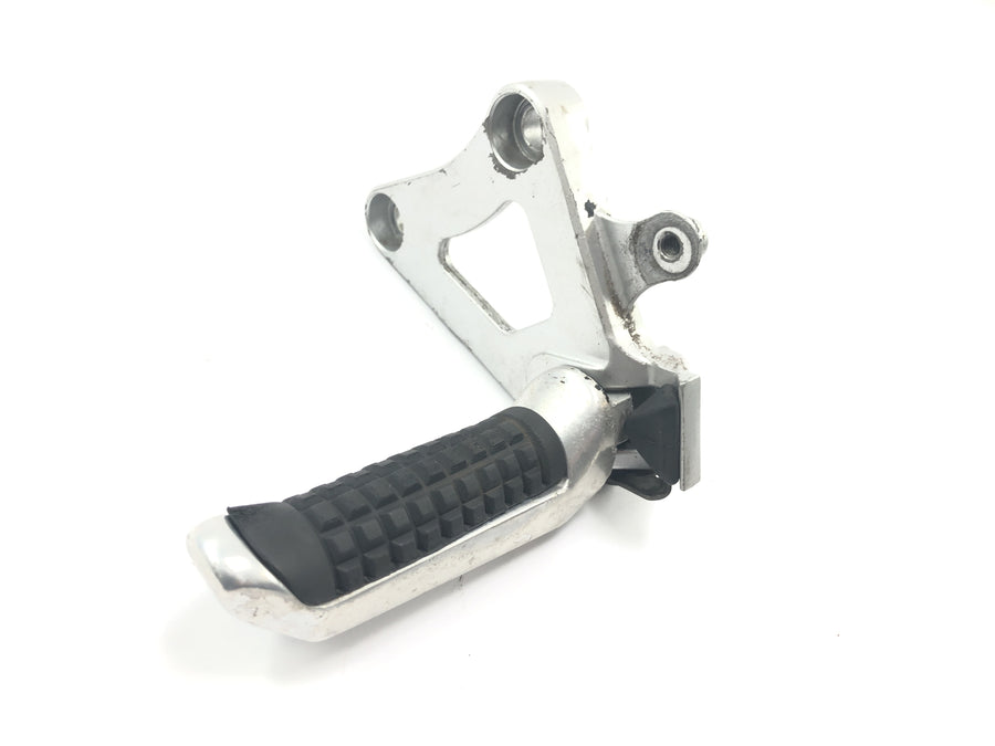 Suzuki GSX R 1100 GU74C [1987] - Footrest system Driver's footrest with holder on the left