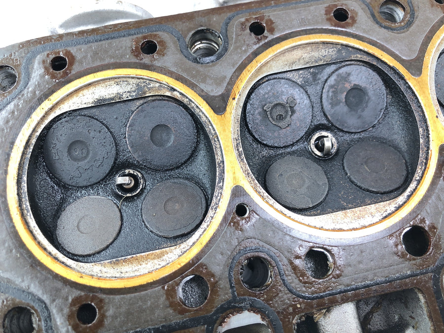 BMW K 1100 LT [1993] - cylinder head valve train valve seat