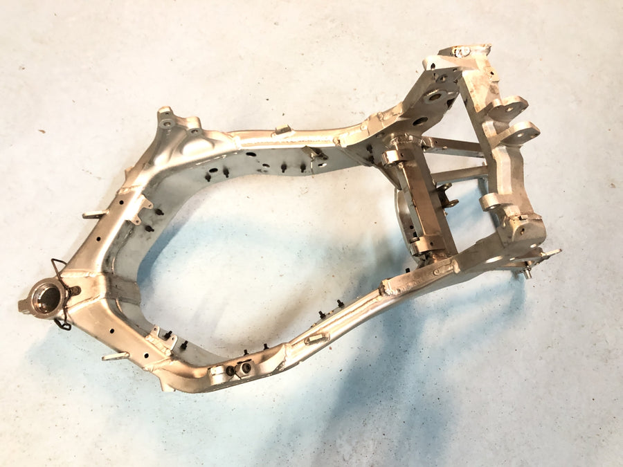 Yamaha YZF 750 R 4HN [1996] - frame with papers