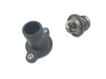 KTM Duke 690 A3 [2012] - Thermostat Kühlwasserthermostat Thermostathalter Gehäuse