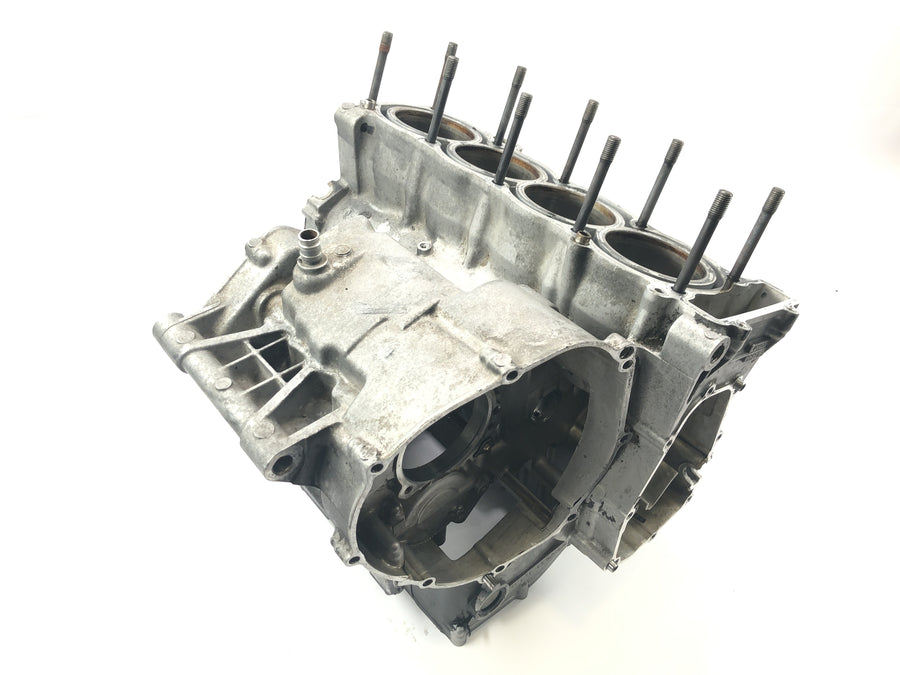 Yamaha YZF R1 RN04 [2001] - Engine block engine housing crankcase with pistons