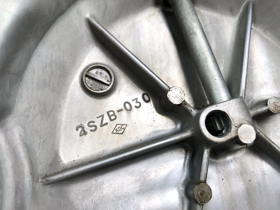 Suzuki DR 350 SK42B [1991] - Clutch lid motor lid