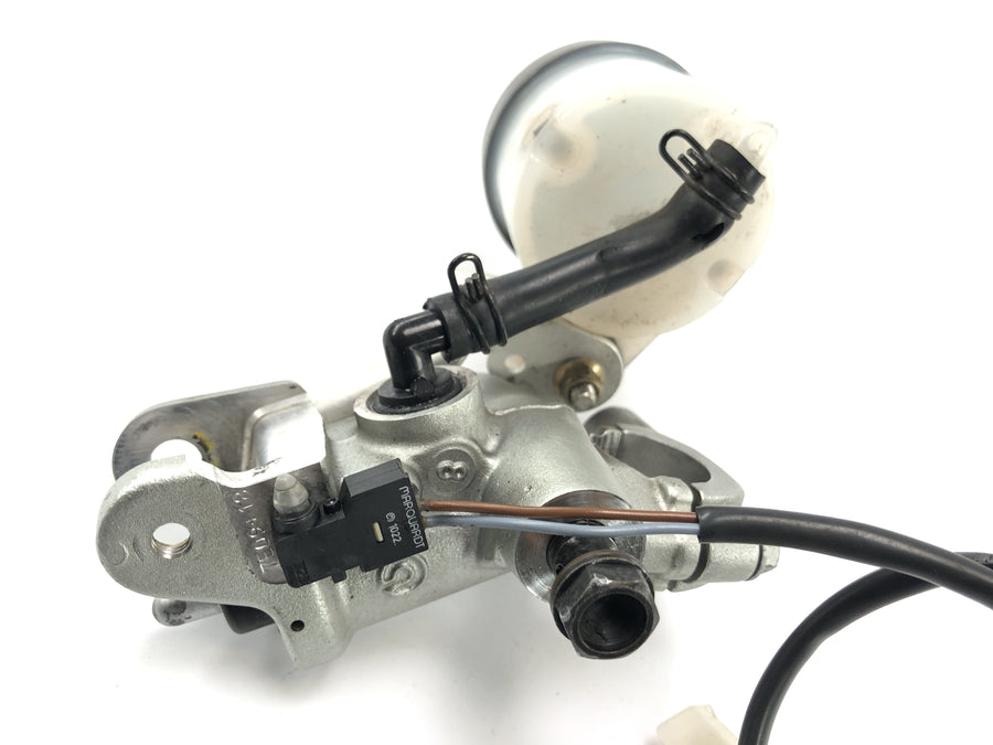 KTM 950 SM LC8 [2008] - coupling pump clutch fitting