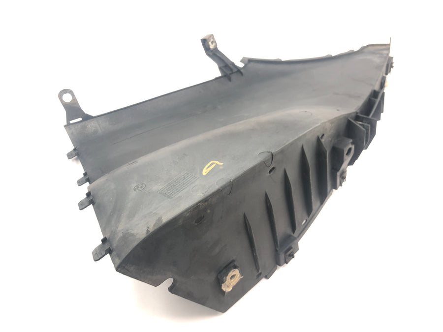 BMW C1 125 [2002] - Footwell panel right, interior tunnel panel