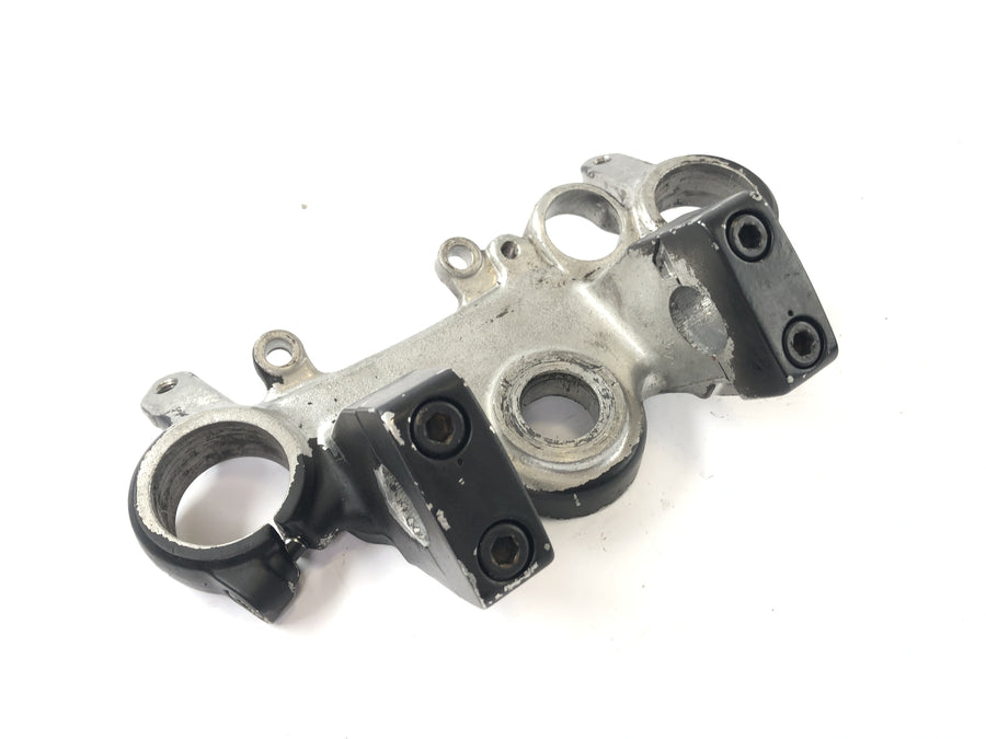 Honda CBX 650 E RC13 [1983] - fork bridge above fork platter