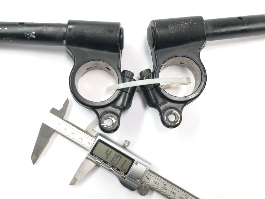 Suzuki GSX R 1100 GU74C [1987] - Lenkerstummel Clip-On Lenker Paar links rechts vorne 41 mm