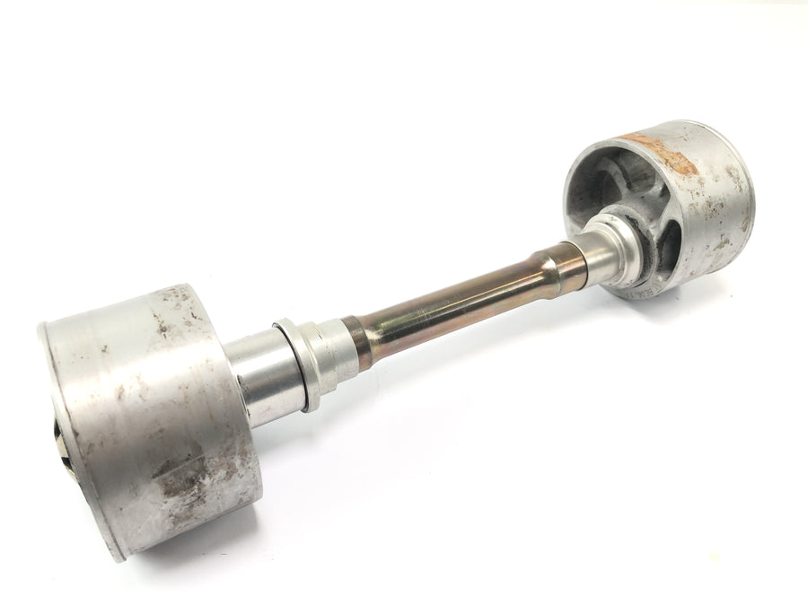 Benelli TNT 1130 [2009] - Rear axle shaft with chain tensioner