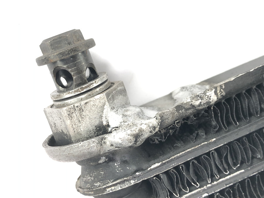 Suzuki GSX R 1100 GU74C [1987] - Oil cooler oil radiator cooler welded