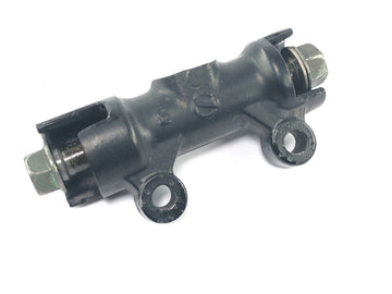 Triumph Daytona 900 T300D [1996] - Front brake line distributor