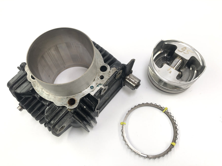 Ducati 900 SS [1991] - Cylinder with piston lying