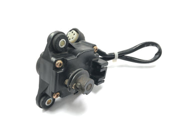 Yamaha V Max 1200 2LT [1998] - Actuator intake system