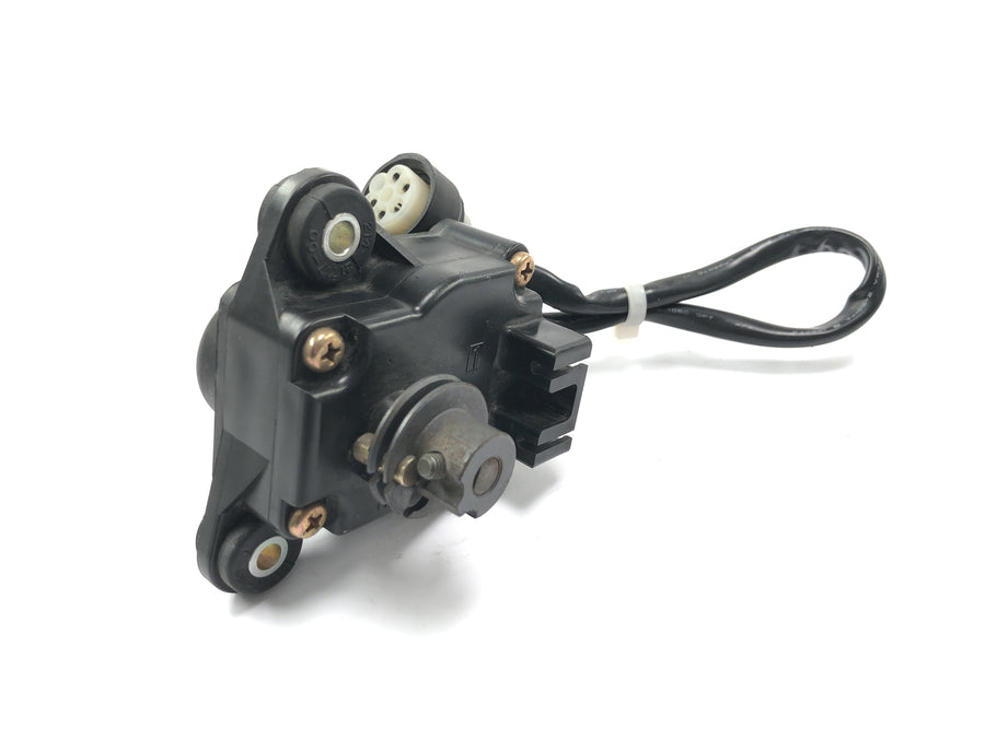 Yamaha V Max 1200 2LT [1998] - Actuator intake system