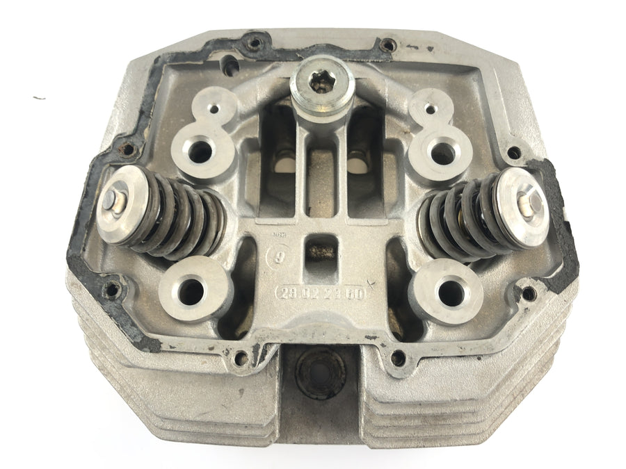 Moto Guzzi 850 Le Mans 3 VF [1986] - cylinder head on the right and left