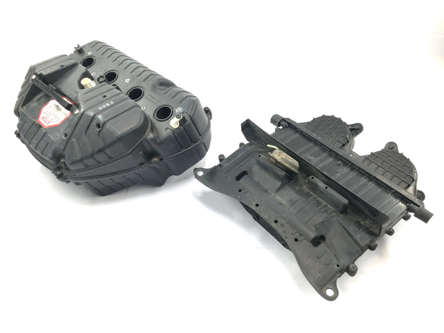 Honda CBR 1000 RR SC57 [2006] - Air filter box airbox air filter housing