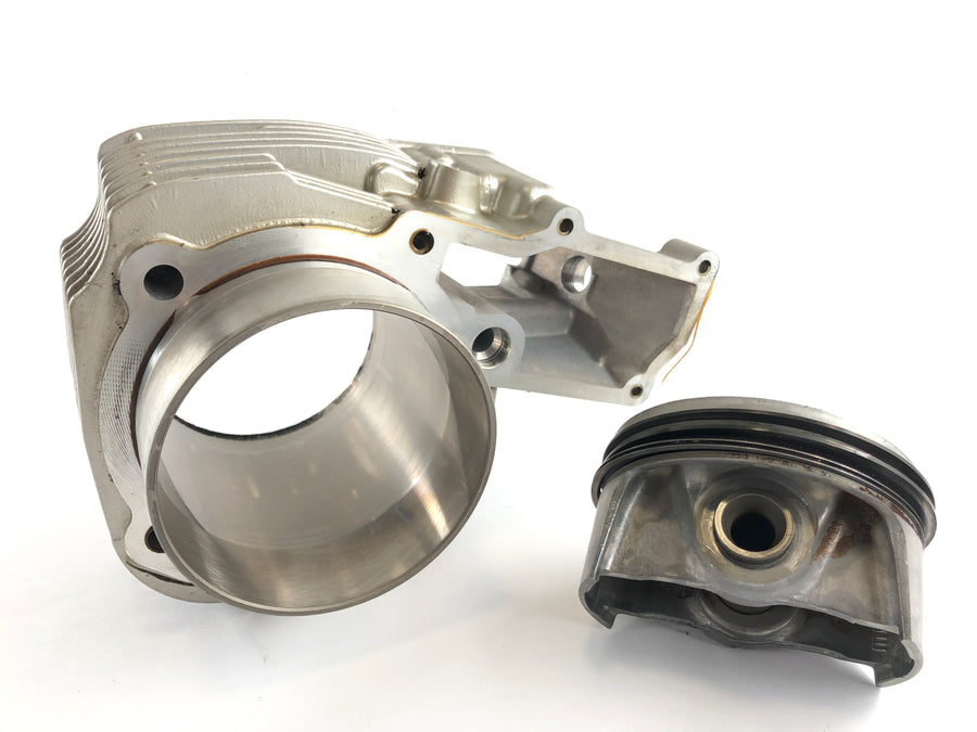 BMW R 1100 GS [1990] - Cylinder with piston right