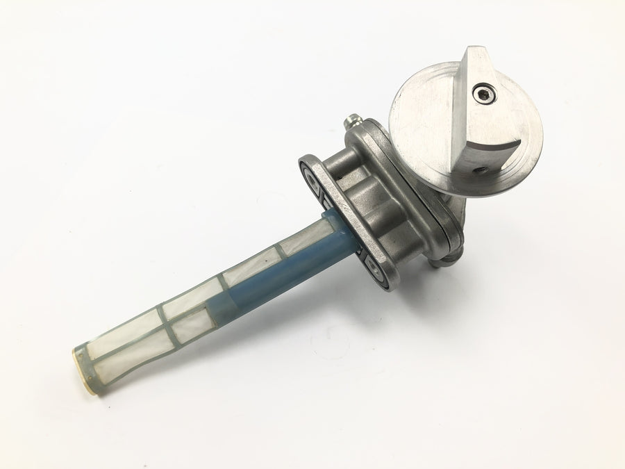 Triumph Daytona 900 T300D [1996] - Fuel tap fuel tap