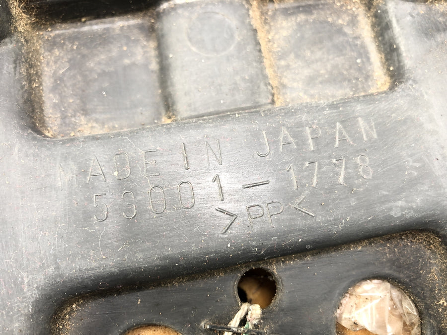 Kawasaki VN 800 Classic [2000] - Seat with signs of wear
