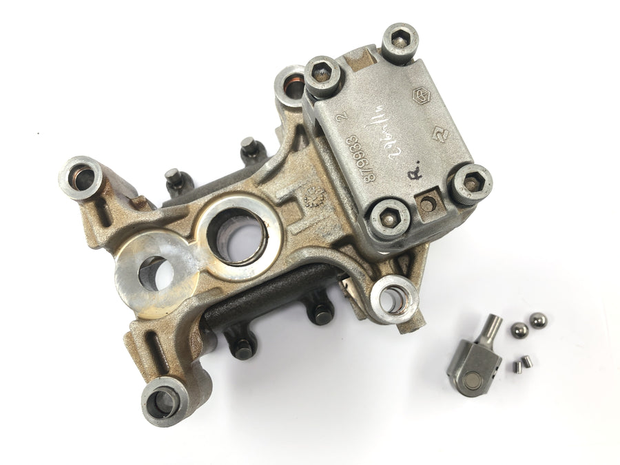 Moto Guzzi Stelvio 1200 8V [2016] - rocker arm bracket rocker lever bridge valve train right
