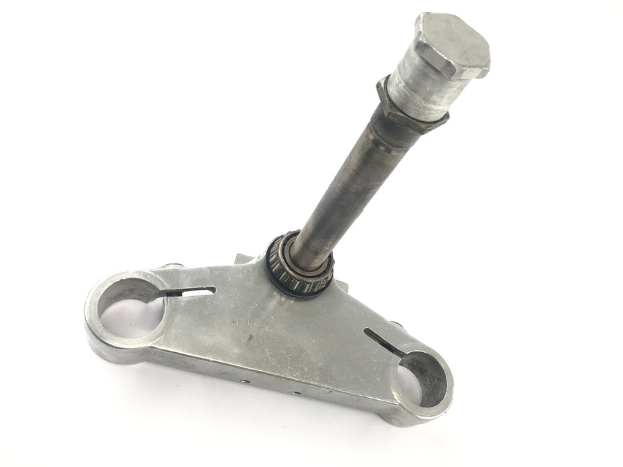Laverda 1000 [1978] - lower fork bridge steering head yoke steering head tube