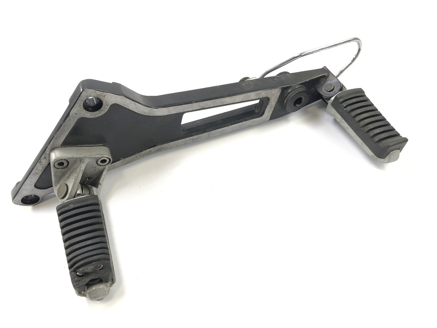 Kawasaki GPZ 1000 RX [1987] - left footrest plate with footrests