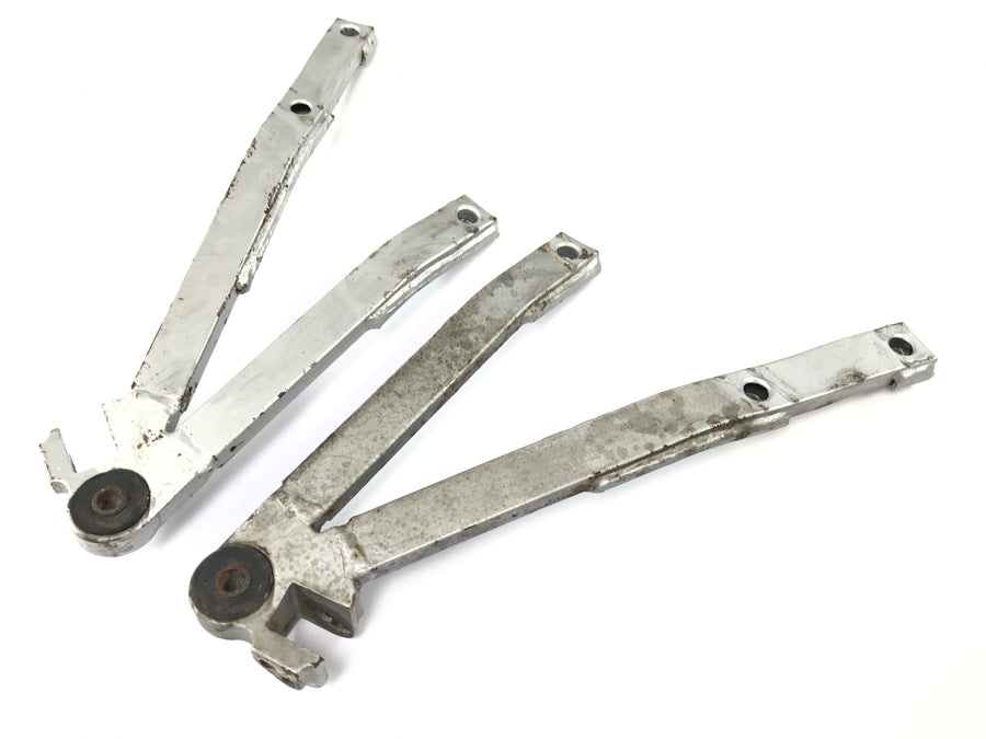 Suzuki RG 250 Gamma GJ21D [1987] - Passenger footrest holder rear passenger footrest holder pair
