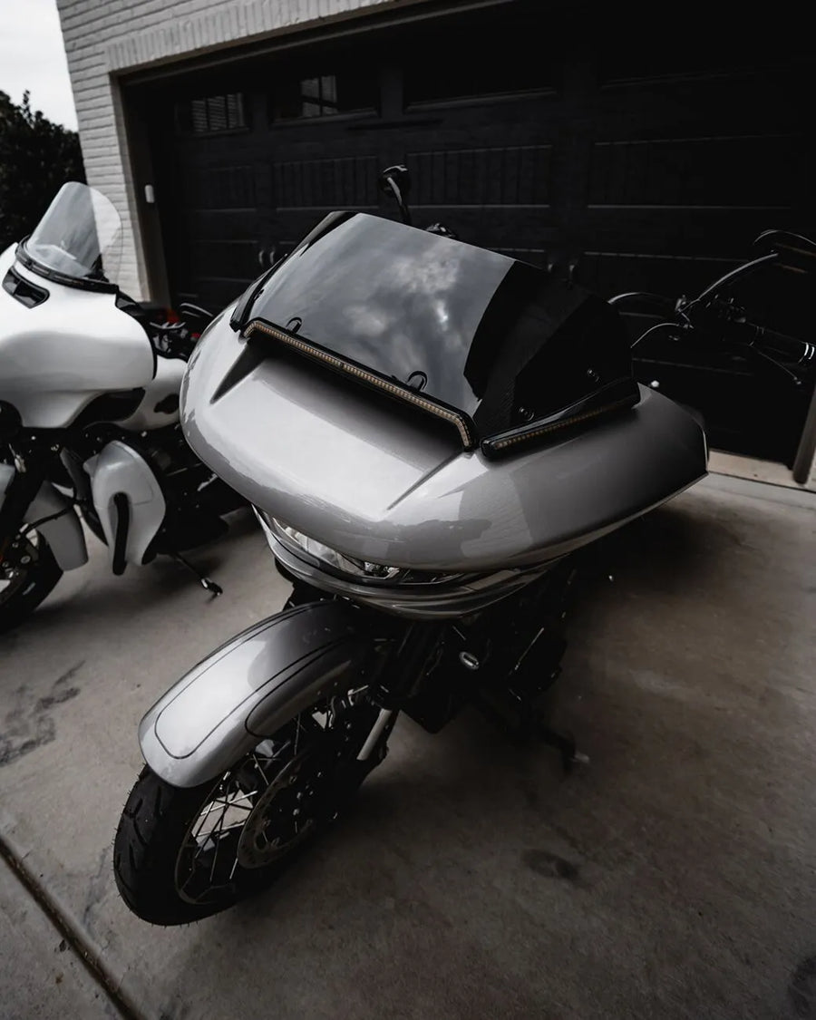 harley-davidson road glide st [CUSTOM DYNAMICS] - LED windshield trim with indicators