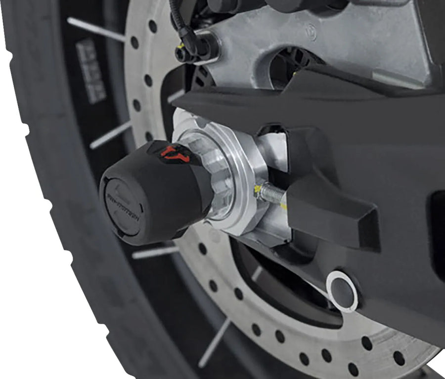 ducati monster 821 [SW-MOTECH] – rear axle grinder