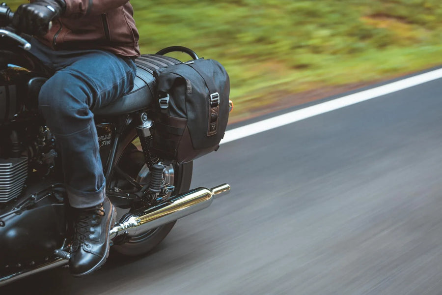 Kawasaki Z 900 [SW-Motech]-Legend side pocket system LC