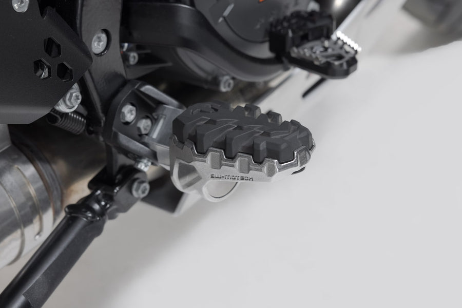KTM 1390 Super Adventure S [2025-2026] - EVO Fußrasten-Kit – Bild 5