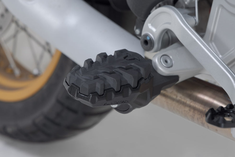 Aprilia Tuareg 660 [2025-2026] - EVO footrest set, 36-way adjustable, version FRS.13.112.10300/B – picture 1