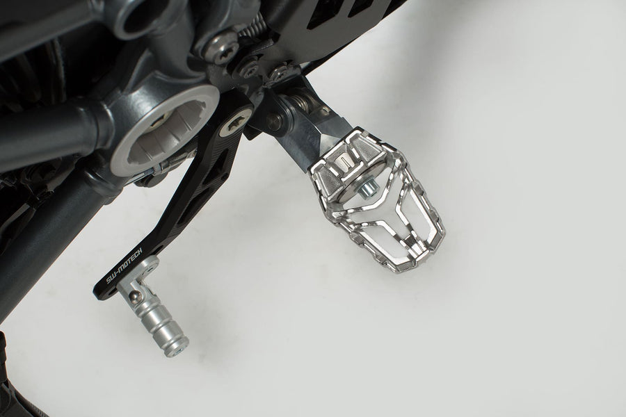 BMW F 750 GS Edition 40 Years GS [2021] - EVO footrest kit – picture 5
