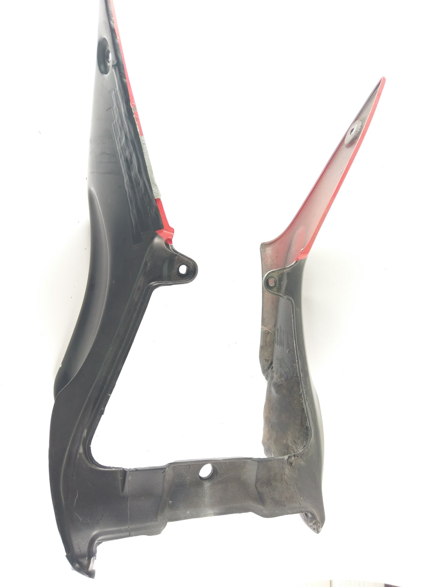Triumph Speed ​​Triple 955i year 2000 - 1 man rear fairing