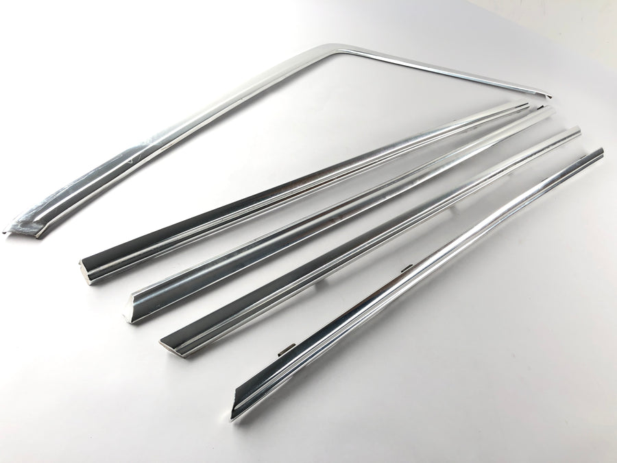 BMW M 535i E28 [1986] - Chrome trim strips inside doors trim strips