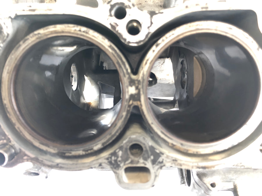 Honda ST 1100 SC26 Pan European [1990] - Engine housing cylinder and piston