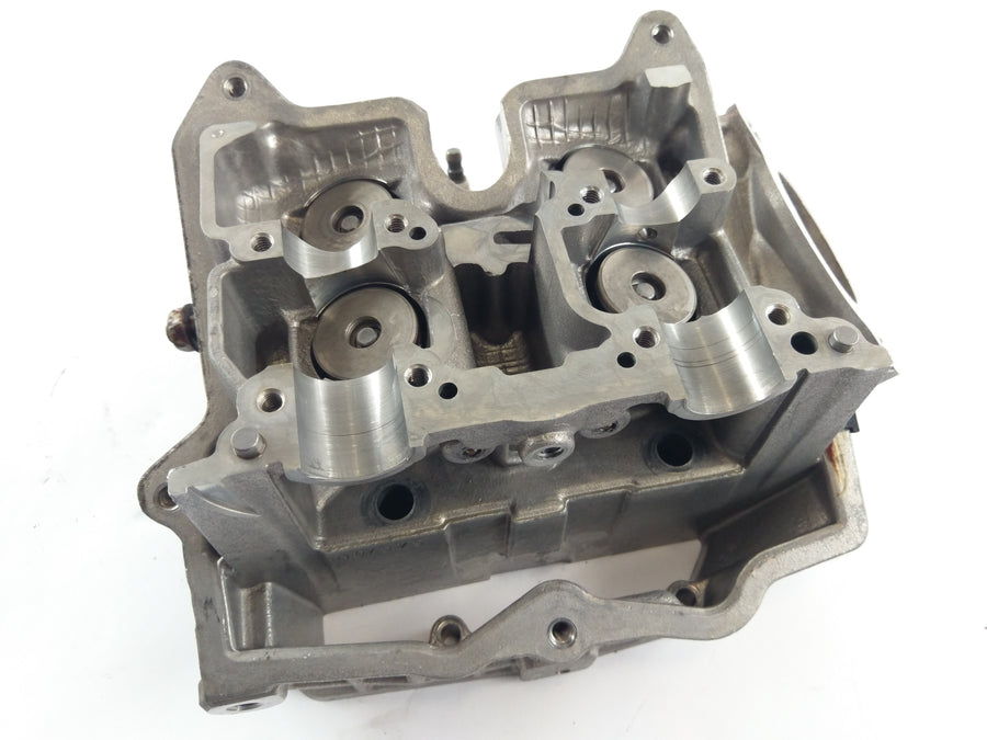 Aprilia RST 1000 Futura [2004] - cylinder head
