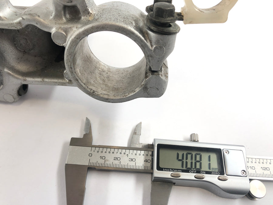 Yamaha DT 125 4BL [1999] - top triple clamp
