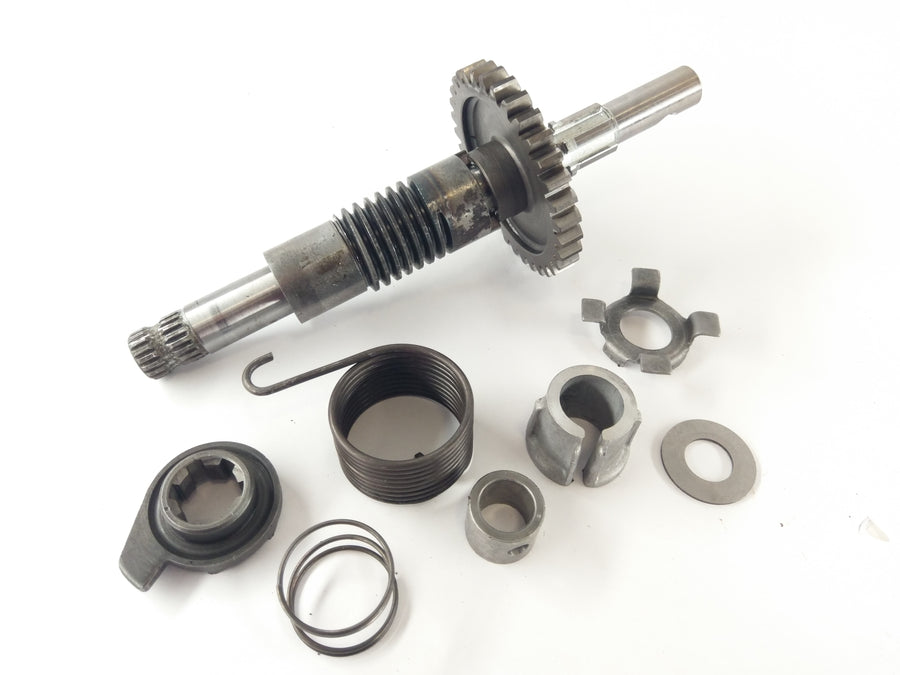 Suzuki GT 750 [1973] - Kickstarter shaft