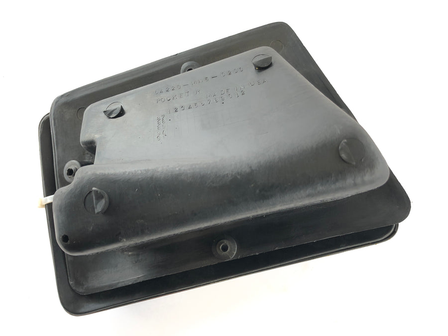 Honda GL 1500 Goldwing SC22 [1988] - storage compartment right