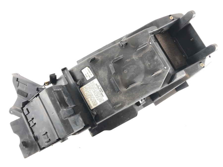 Honda VFR 800 FI RC46 [2000] - Rear substructure interior panel