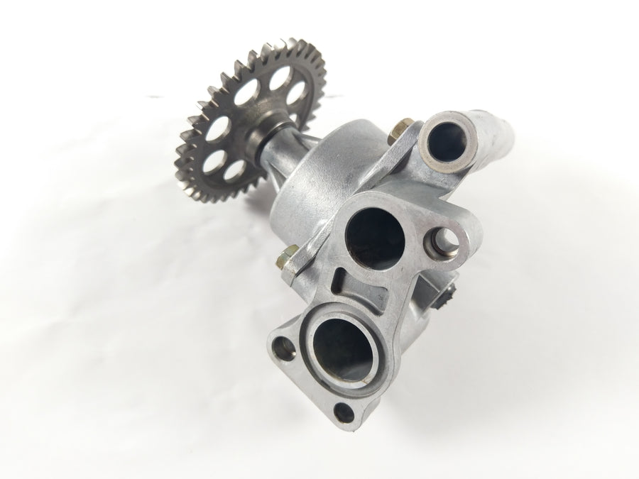 Suzuki GSX-R 750W GR7BA - Oil pump with gear