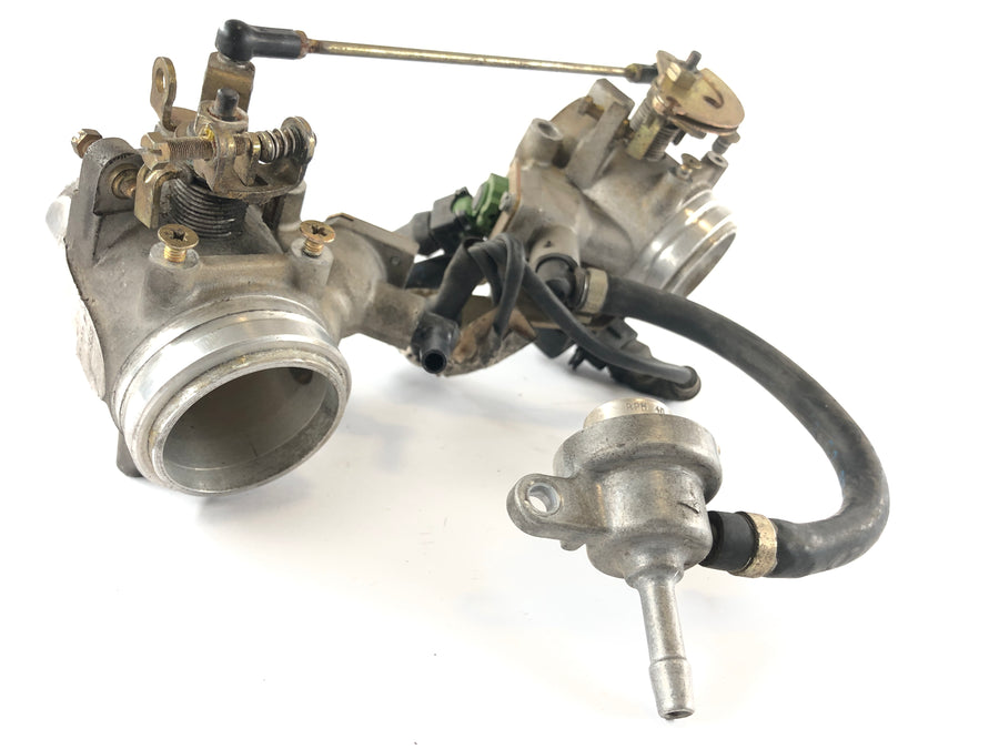 Ducati 888 Strada [1993] - Throttle body